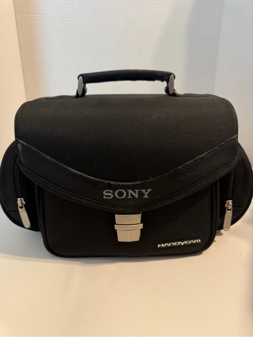 Sony Handycam DCR-DVD405 Digital Video Camera Recorder with Accessories - TESTED